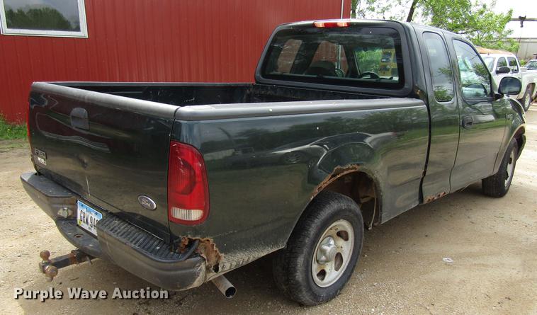 image for item EU9658 2003 Ford F150 SuperCab pickup truck