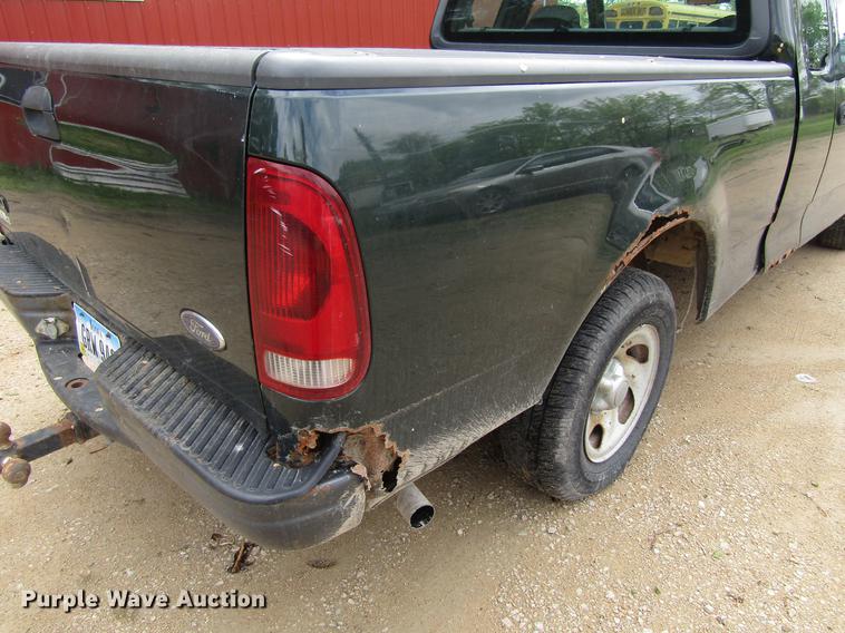 image for item EU9658 2003 Ford F150 SuperCab pickup truck