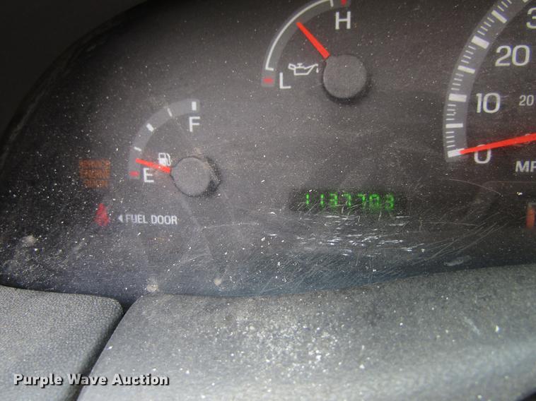 image for item EU9658 2003 Ford F150 SuperCab pickup truck