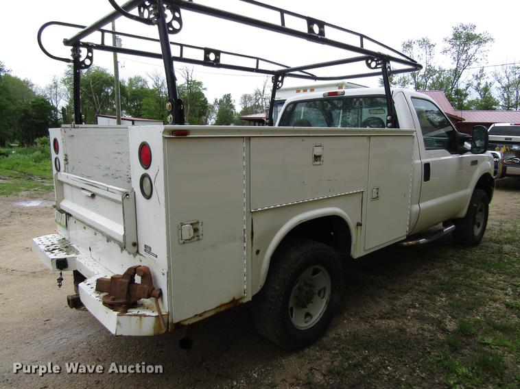 image for item EU9659 2006 Ford F250 Super Duty utility bed pickup truck