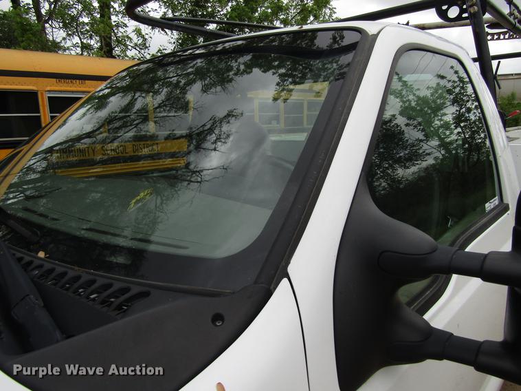 image for item EU9659 2006 Ford F250 Super Duty utility bed pickup truck