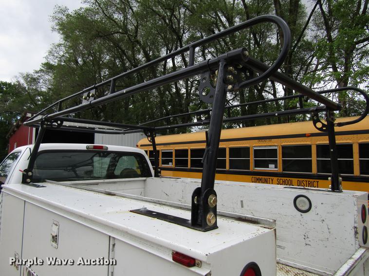 image for item EU9659 2006 Ford F250 Super Duty utility bed pickup truck