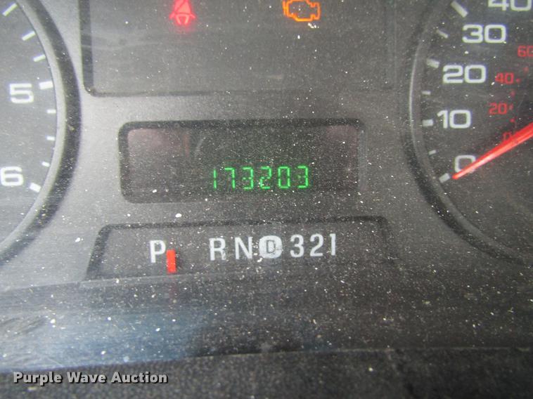 image for item EU9659 2006 Ford F250 Super Duty utility bed pickup truck