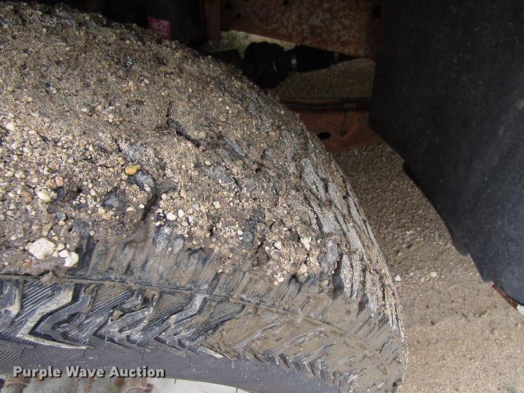 image for item EU9659 2006 Ford F250 Super Duty utility bed pickup truck