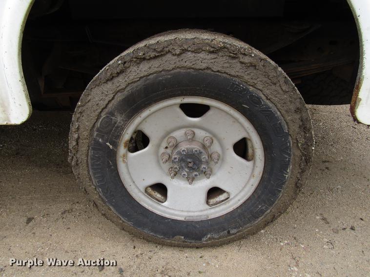 image for item EU9659 2006 Ford F250 Super Duty utility bed pickup truck