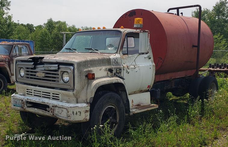 image for item EU9752 1980 Chevrolet 60 water truck