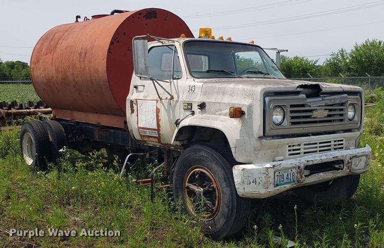 image for item EU9752 1980 Chevrolet 60 water truck