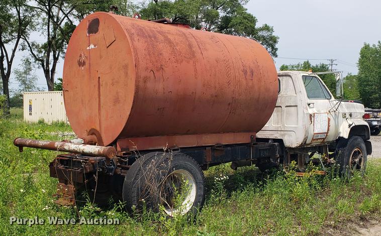 image for item EU9752 1980 Chevrolet 60 water truck