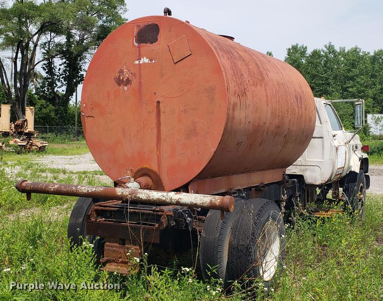 image for item EU9752 1980 Chevrolet 60 water truck