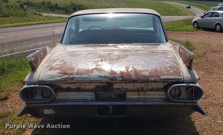 image for item EU9755 1961 Cadillac sedan