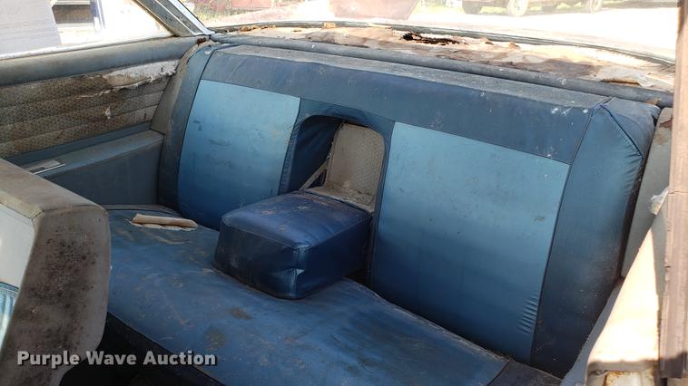 image for item EU9755 1961 Cadillac sedan