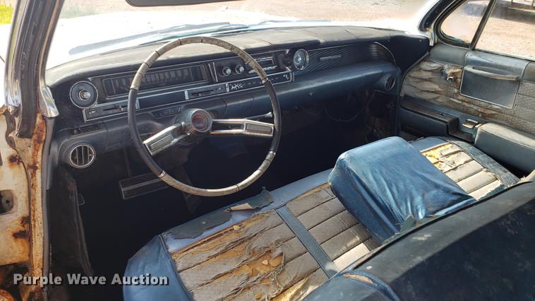 image for item EU9755 1961 Cadillac sedan