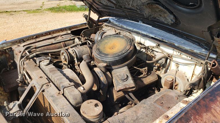 image for item EU9755 1961 Cadillac sedan