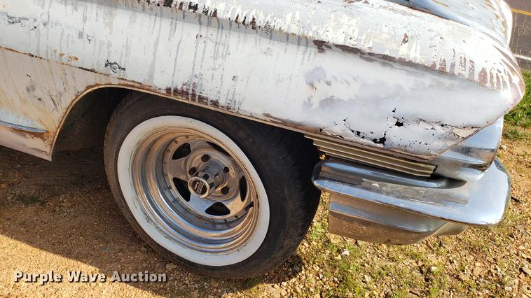 image for item EU9755 1961 Cadillac sedan