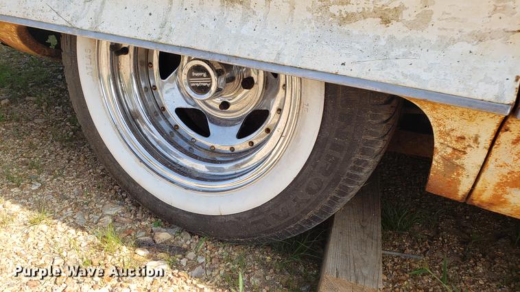 image for item EU9755 1961 Cadillac sedan