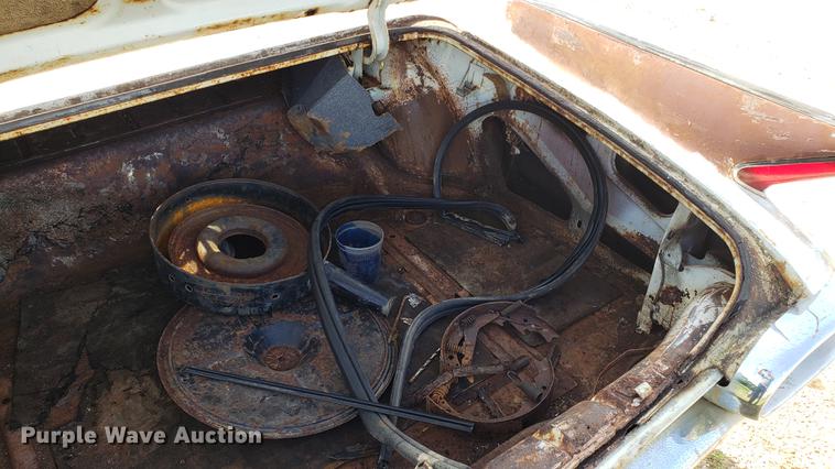 image for item EU9755 1961 Cadillac sedan