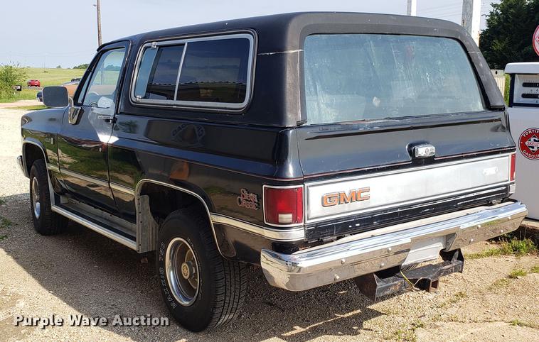 image for item EU9756 1983 GMC Jimmy SUV