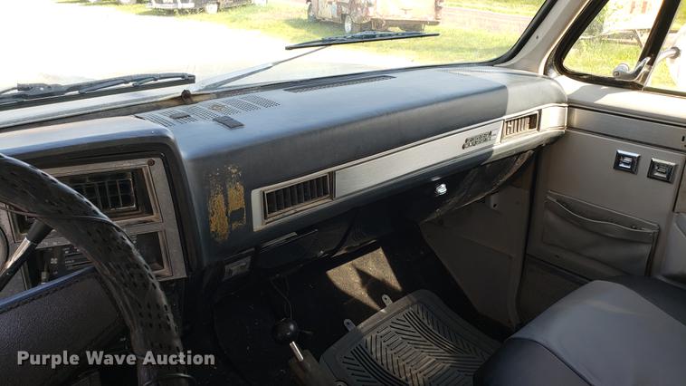 image for item EU9756 1983 GMC Jimmy SUV