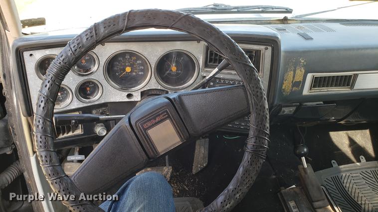 image for item EU9756 1983 GMC Jimmy SUV