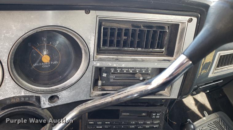 image for item EU9756 1983 GMC Jimmy SUV