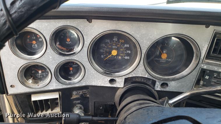 image for item EU9756 1983 GMC Jimmy SUV