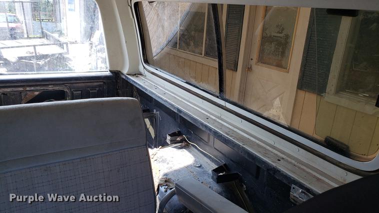 image for item EU9756 1983 GMC Jimmy SUV