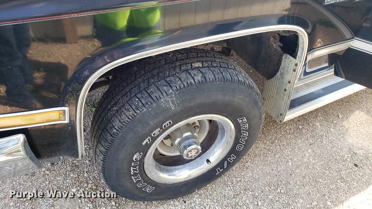 image for item EU9756 1983 GMC Jimmy SUV