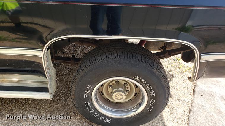 image for item EU9756 1983 GMC Jimmy SUV