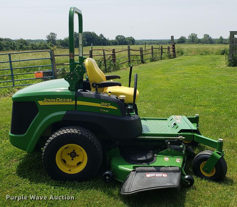 image for item EU9758 2009 John Deere 997 ZTR lawn mower