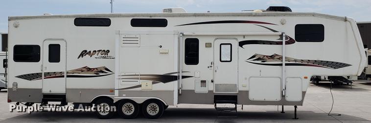 image for item EU9761 2007 Keystone Raptor toy hauler camper