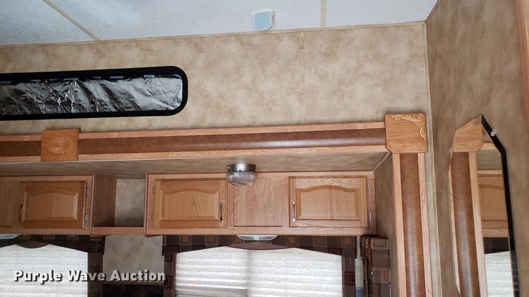 image for item EU9761 2007 Keystone Raptor toy hauler camper