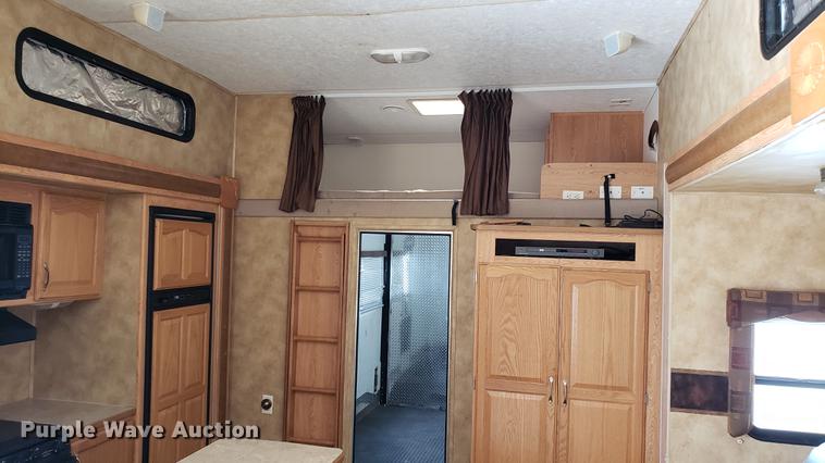 image for item EU9761 2007 Keystone Raptor toy hauler camper