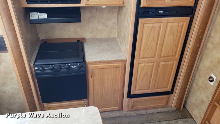 image for item EU9761 2007 Keystone Raptor toy hauler camper