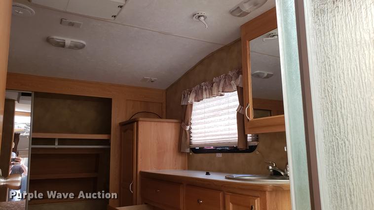 image for item EU9761 2007 Keystone Raptor toy hauler camper