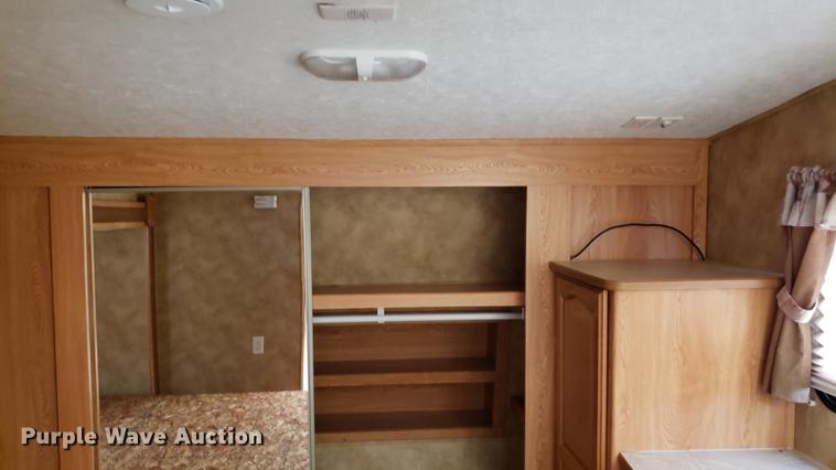 image for item EU9761 2007 Keystone Raptor toy hauler camper