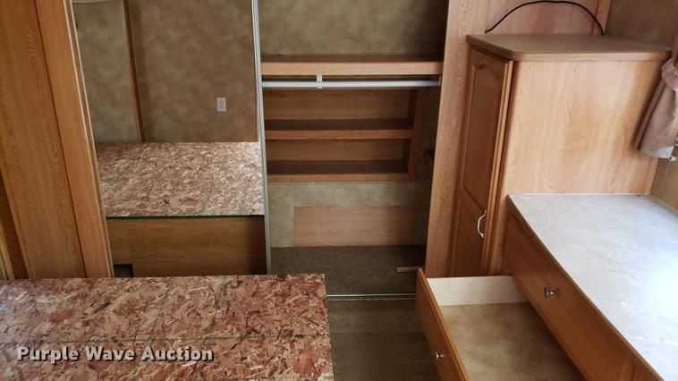 image for item EU9761 2007 Keystone Raptor toy hauler camper