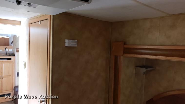 image for item EU9761 2007 Keystone Raptor toy hauler camper