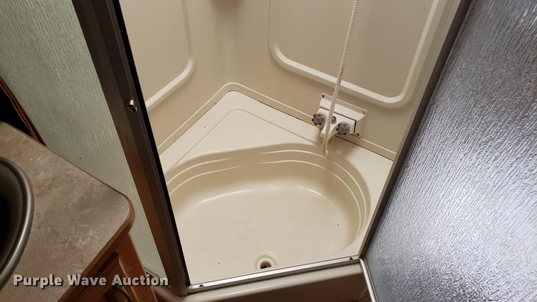 image for item EU9761 2007 Keystone Raptor toy hauler camper