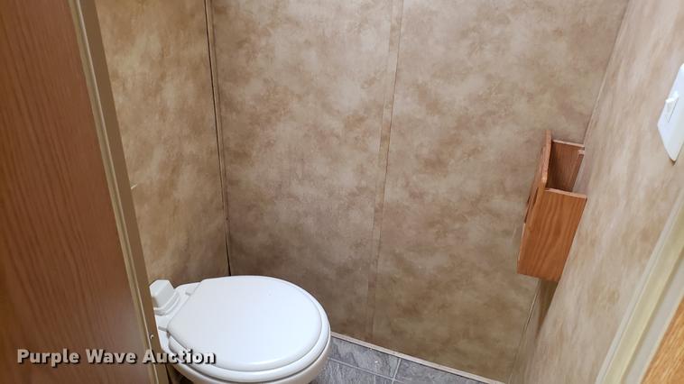 image for item EU9761 2007 Keystone Raptor toy hauler camper