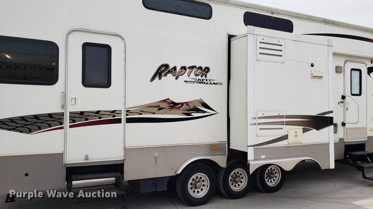 image for item EU9761 2007 Keystone Raptor toy hauler camper
