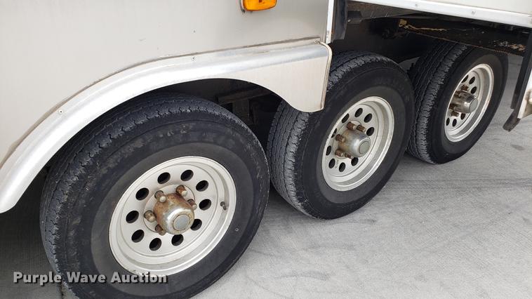 image for item EU9761 2007 Keystone Raptor toy hauler camper