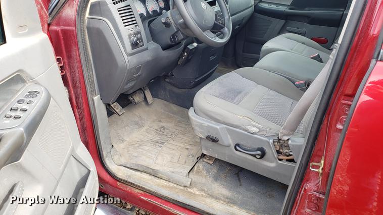 image for item EU9765 2007 Dodge Ram 1500 Quad Cab pickup truck