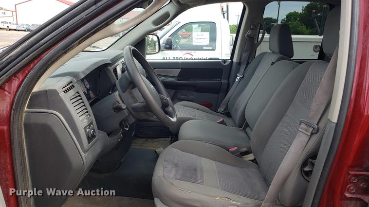 image for item EU9765 2007 Dodge Ram 1500 Quad Cab pickup truck