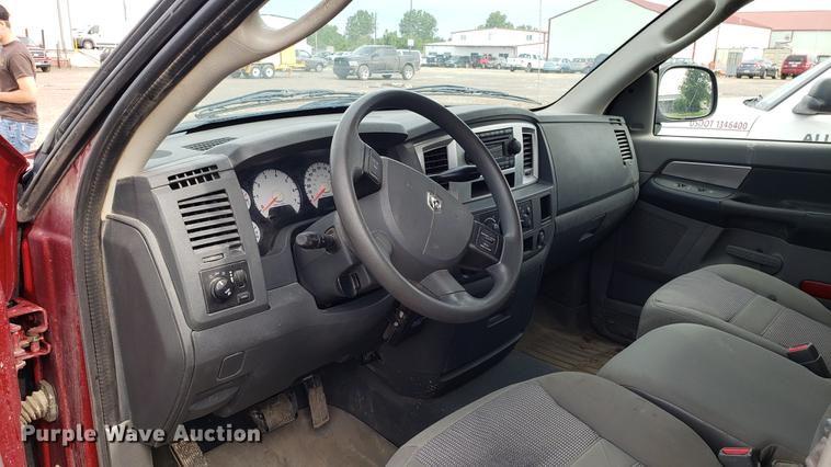 image for item EU9765 2007 Dodge Ram 1500 Quad Cab pickup truck