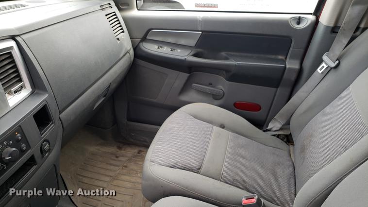 image for item EU9765 2007 Dodge Ram 1500 Quad Cab pickup truck