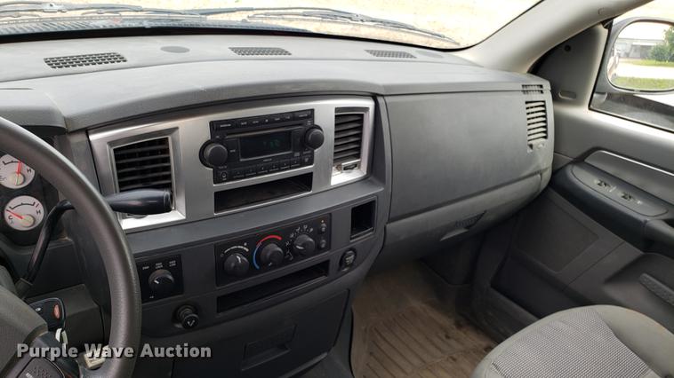 image for item EU9765 2007 Dodge Ram 1500 Quad Cab pickup truck