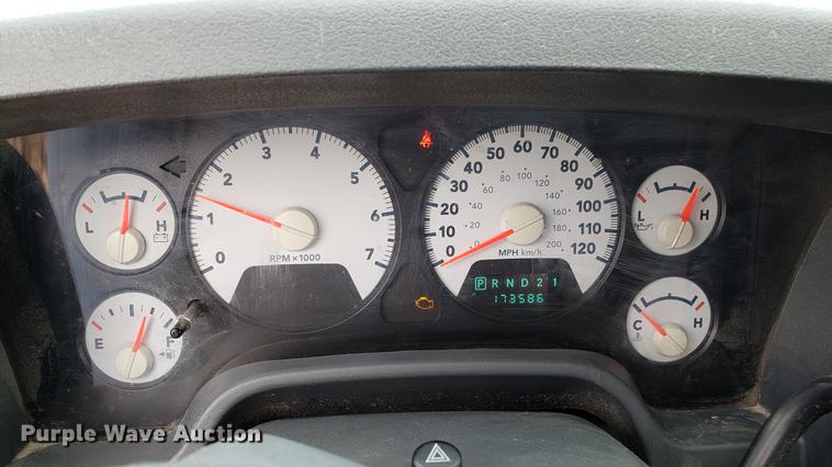 image for item EU9765 2007 Dodge Ram 1500 Quad Cab pickup truck