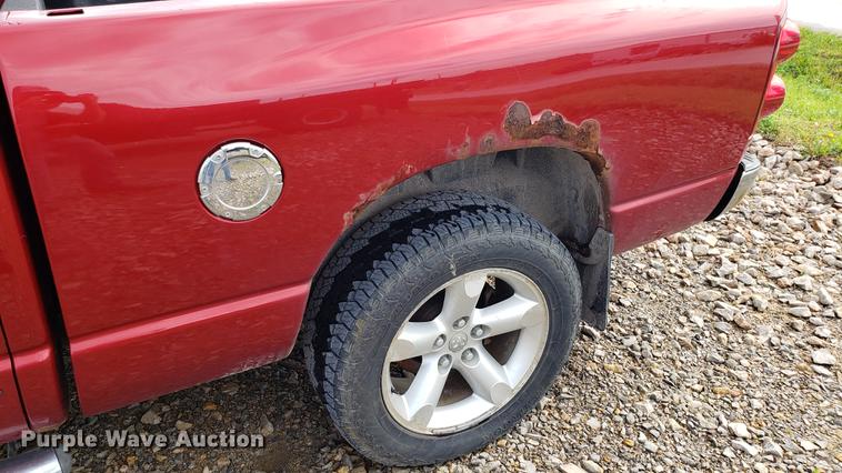 image for item EU9765 2007 Dodge Ram 1500 Quad Cab pickup truck
