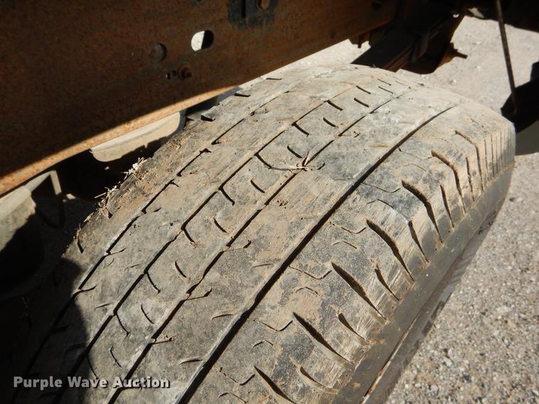 image for item EZ9867 2002 Chevrolet Silverado 2500HD Crew Cab pickup truck