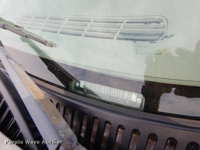 image for item EZ9867 2002 Chevrolet Silverado 2500HD Crew Cab pickup truck